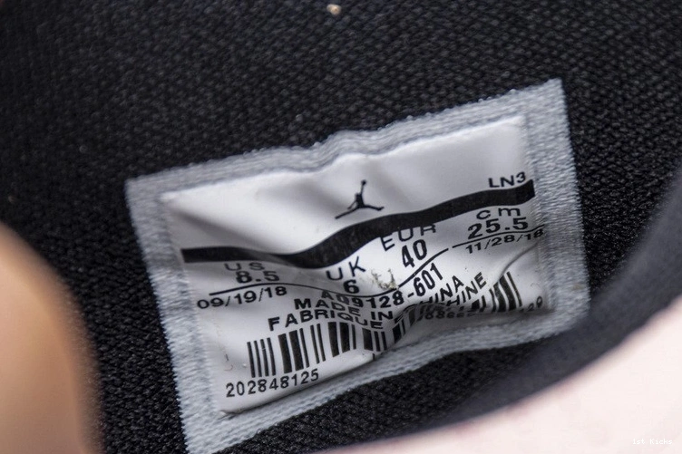 Jordan Silt 4 Red (W) Retro Splatter  AQ9129-601 0106